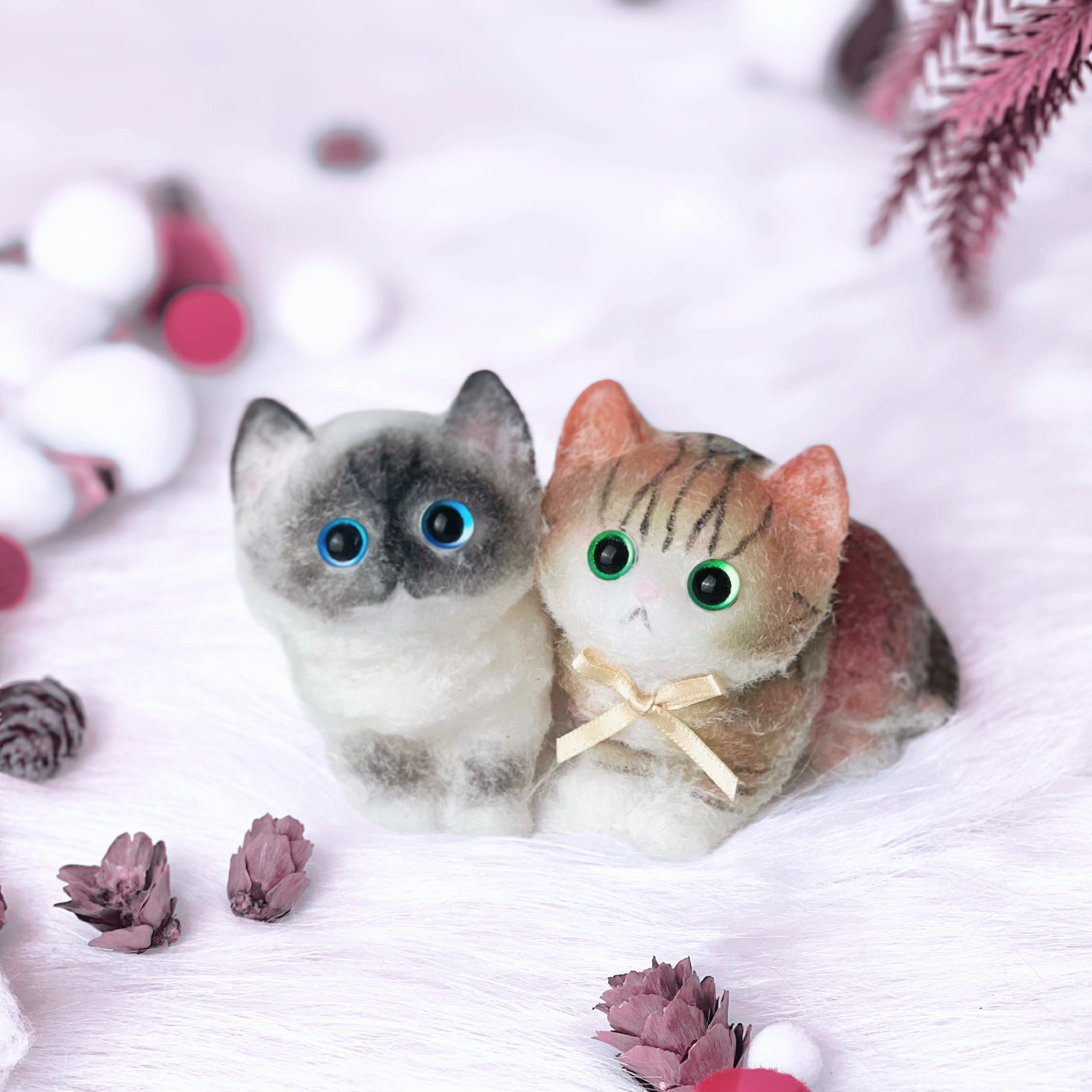 Taba 2pc Siamese cat & Calico cat , Squishy Squeeze Toys ,safe and soft