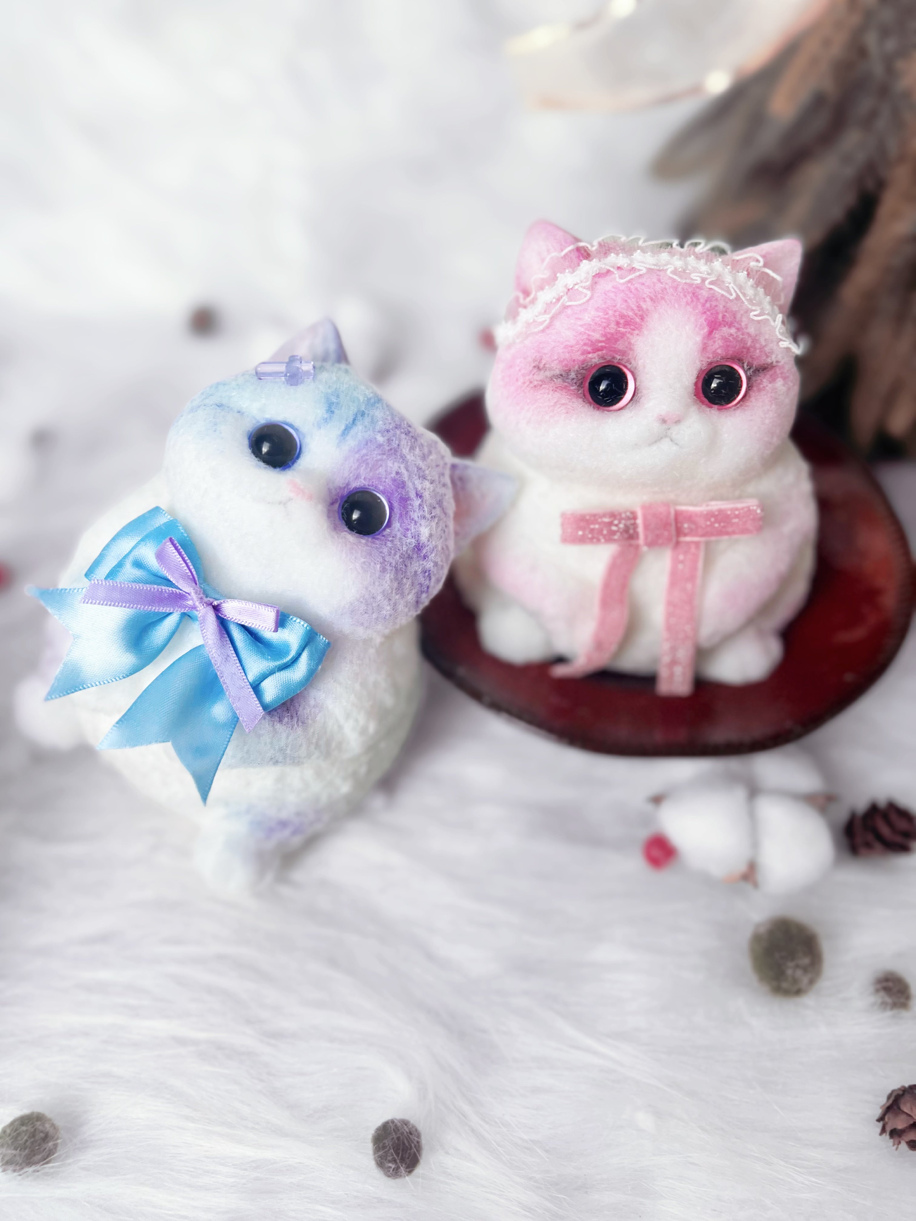 Taba Barbie kitty and heterochromatic cats Squishy Squeeze Toys